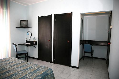 Hotel Del Cavaliere Monteprandone Extérieur photo
