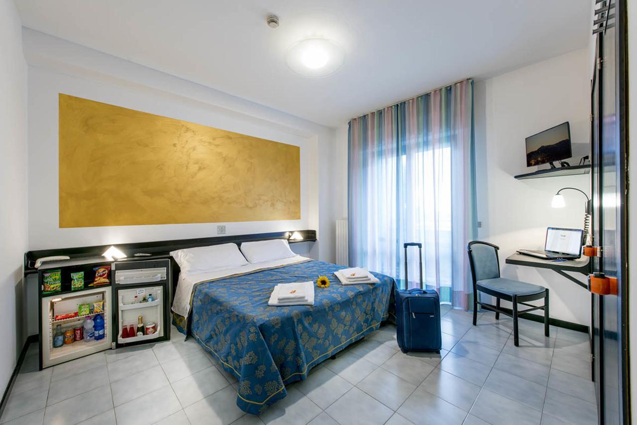 Hotel Del Cavaliere Monteprandone Extérieur photo